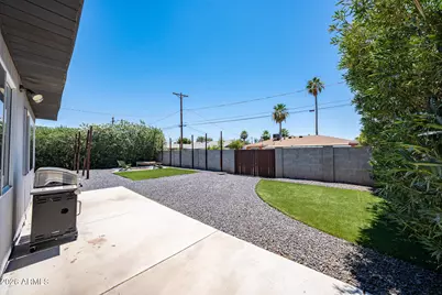 8131 E Amelia Avenue, Scottsdale, AZ 85251 - Photo 27