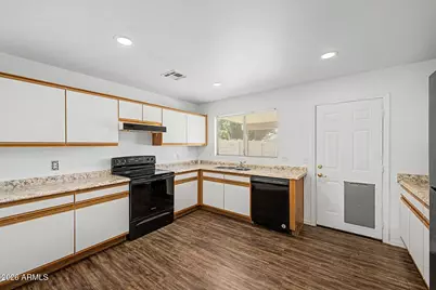 16712 N 160th Avenue, Surprise, AZ 85374 - Photo 7