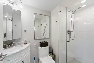207 W Clarendon Ave, Phoenix, AZ 85013 - Photo 13