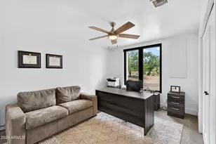 10214 N 44th St, Phoenix, AZ 85028 - Photo 39