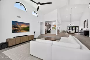 10214 N 44th St, Phoenix, AZ 85028 - Photo 5