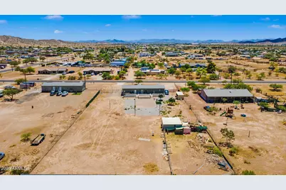 20318 W Arlington Road, Buckeye, AZ 85326 - Photo 33