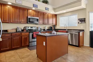 43251 W Cydnee Dr, Maricopa, AZ 85138 - Photo 9