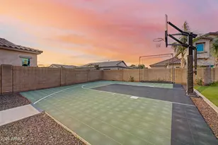 1002 E Parkview Dr, Gilbert, AZ 85295 - Photo 61