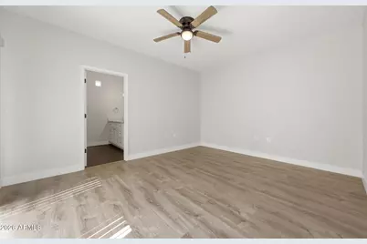 3221 N 37th Street #31, Phoenix, AZ 85018 - Photo 9