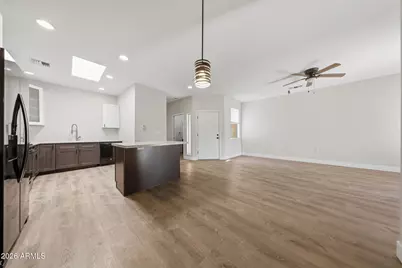 3221 N 37th Street #31, Phoenix, AZ 85018 - Photo 3