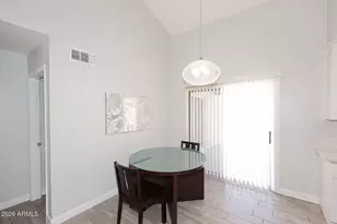 1008 E Oraibi Dr, Phoenix, AZ 85024 - Photo 7