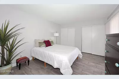 1008 E Oraibi Drive, Phoenix, AZ 85024 - Photo 9