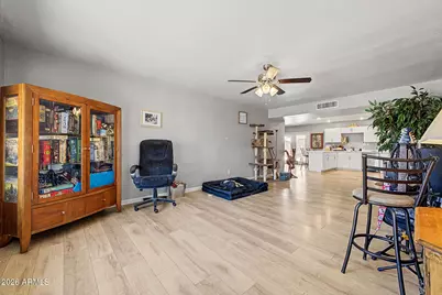 4432 W Mercer Lane, Glendale, AZ 85304 - Photo 9