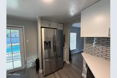 700 W Manor Street, Chandler, AZ 85225 - Photo 3