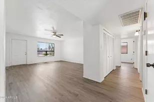 11009 N 114th Dr, Youngtown, AZ 85363 - Photo 5