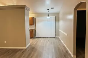 9105 W Raven Dr, Arizona City, AZ 85123 - Photo 3