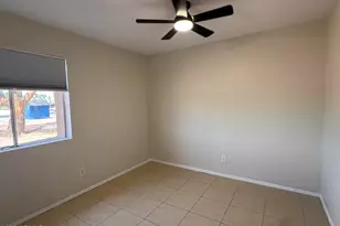 522 N 4th St, Avondale, AZ 85323 - Photo 5