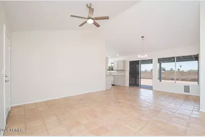 12110 N 70th Avenue, Peoria, AZ 85345 - Photo 3