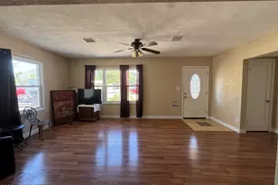725 E 1st St, Mesa, AZ 85203 - Photo 11