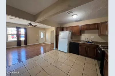 725 E 1st Street, Mesa, AZ 85203 - Photo 9