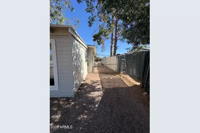 725 E 1st Street, Mesa, AZ 85203 - Photo 23