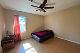 725 E 1st St, Mesa, AZ 85203 - Photo 15