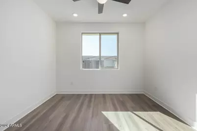 2121 W Sonoran Desert Drive #Apt 5, Phoenix, AZ 85085 - Photo 17