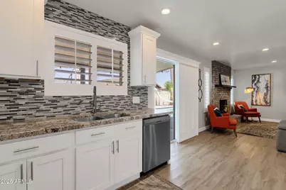 13109 N 24th Avenue, Phoenix, AZ 85029 - Photo 11