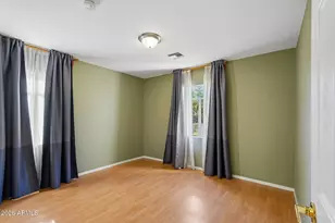 37 W Edgemont Ave, Phoenix, AZ 85003 - Photo 15