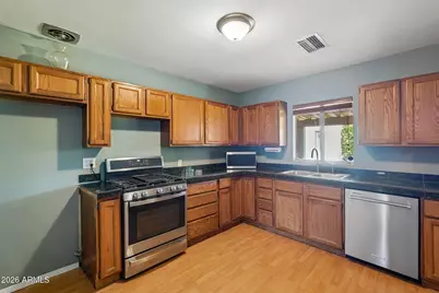 37 W Edgemont Avenue, Phoenix, AZ 85003 - Photo 13