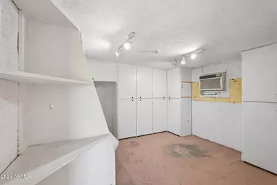 37 W Edgemont Avenue, Phoenix, AZ 85003 - Photo 25