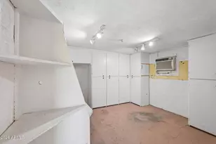 37 W Edgemont Ave, Phoenix, AZ 85003 - Photo 25
