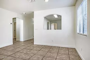 5610 S 5th Dr, Phoenix, AZ 85041 - Photo 5