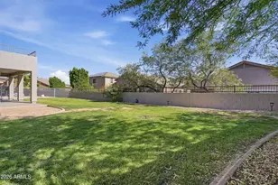 8370 W Spur Dr, Peoria, AZ 85383 - Photo 33