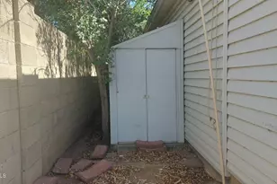 2448 W Freeway Ln, Phoenix, AZ 85021 - Photo 27