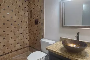 2448 W Freeway Ln, Phoenix, AZ 85021 - Photo 15