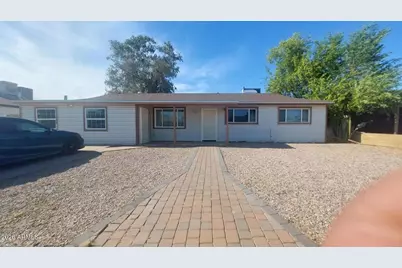 2448 W Freeway Lane, Phoenix, AZ 85021 - Photo 1