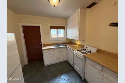 72 W Willetta Street #A, Phoenix, AZ 85003 - Photo 9
