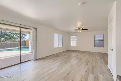 16033 W Diamond Street, Goodyear, AZ 85338 - Photo 9