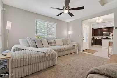 8224 W Albeniz Place, Phoenix, AZ 85043 - Photo 9