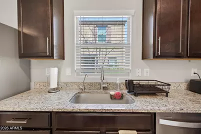 8224 W Albeniz Place, Phoenix, AZ 85043 - Photo 11