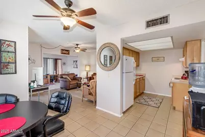 5001 S La Rosa Drive #B, Tempe, AZ 85282 - Photo 3
