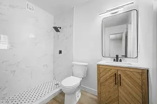 7149 W Wilshire Dr, Phoenix, AZ 85035 - Photo 17