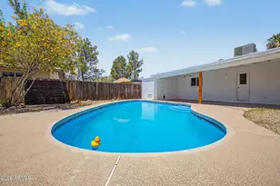 7149 W Wilshire Dr, Phoenix, AZ 85035 - Photo 33
