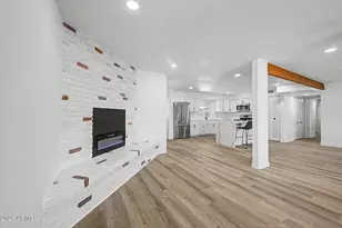 7149 W Wilshire Dr, Phoenix, AZ 85035 - Photo 7