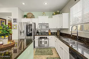 3320 S Sunland Dr, Chandler, AZ 85248 - Photo 9