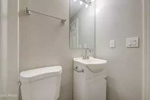 2225 E Lynne Ln, Phoenix, AZ 85042 - Photo 25