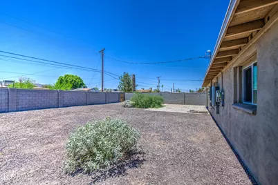 2225 E Lynne Lane, Phoenix, AZ 85042 - Photo 31