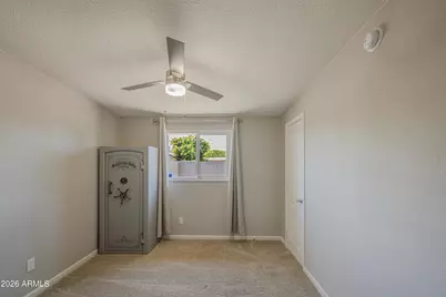 2225 E Lynne Lane, Phoenix, AZ 85042 - Photo 17