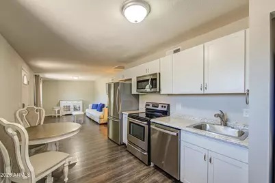 2225 E Lynne Lane, Phoenix, AZ 85042 - Photo 15