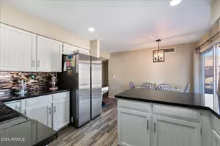 10610 S 42nd Pl, Phoenix, AZ 85044 - Photo 9