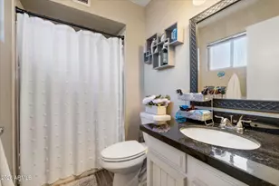 10610 S 42nd Pl, Phoenix, AZ 85044 - Photo 13