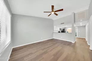 2845 E Tracy Ln, Phoenix, AZ 85032 - Photo 3
