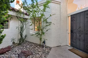 703 E Corte Oro, Phoenix, AZ 85020 - Photo 23